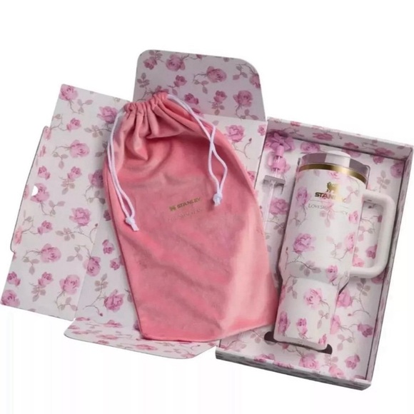 NWT Loveshackfancy x Stanley 40oz Tumbler in Ribbon rosa - Picture 6 of 7